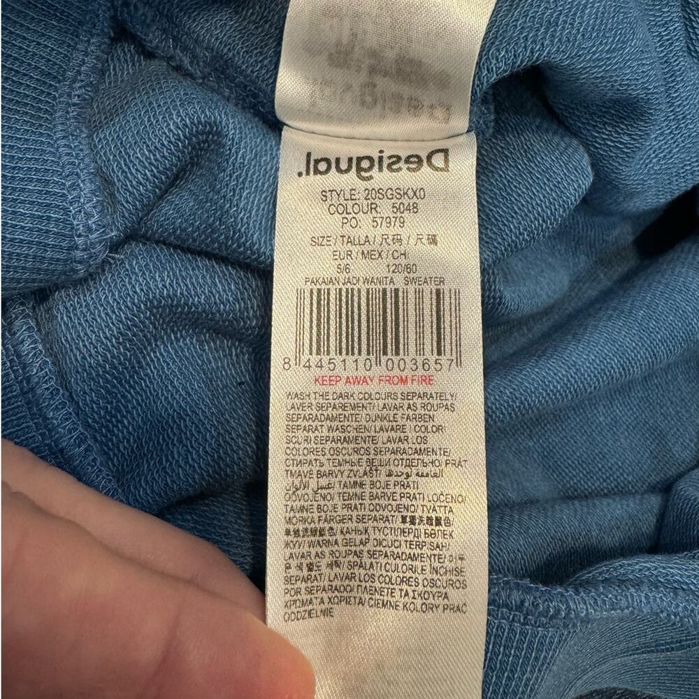 DESIGUAL NWT $79 Frozen II Blue Cropped Hoodie White Logo Size Y 5/6 - Picture 6 of 6